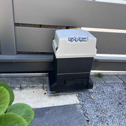 motorisation FAAC 746 pour portail coulissant